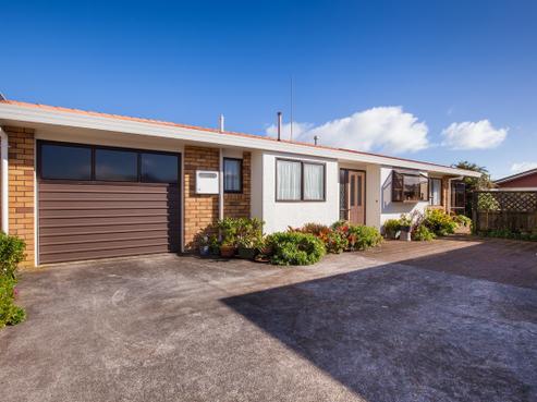 6B Waiwera Place, Merrilands