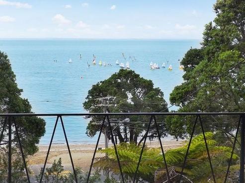 124 Otitori Bay Road, Titirangi