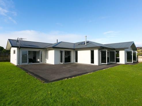 83 Parklands Avenue, Bell Block