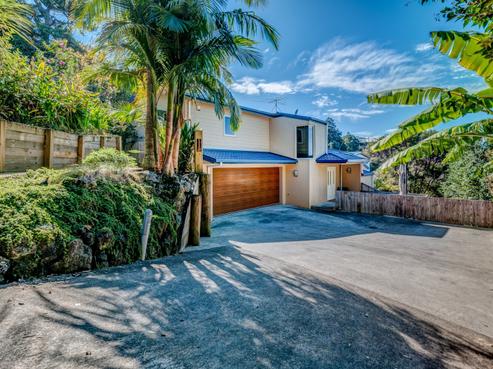 2/11 Stredwick Drive, Torbay