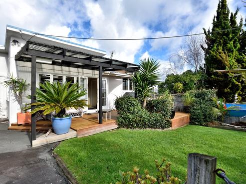 1297A Whangaparaoa Road, Army Bay