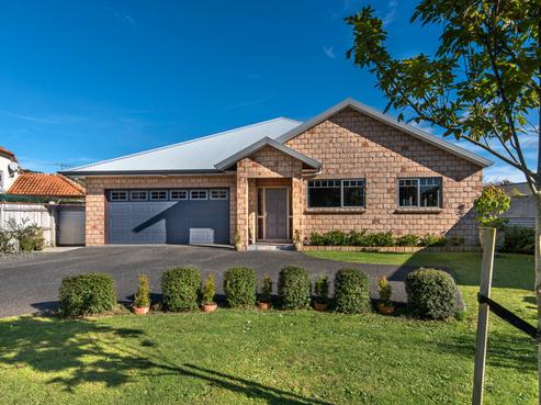 6 Avonbrook Lane, Pukekohe