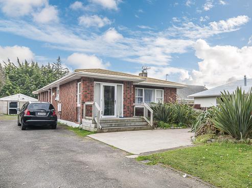 6 Ngahina Street, Paraparaumu