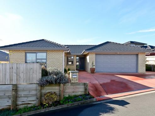85A Dixon Road, Glenview
