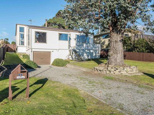 11 Nola Avenue, Raumati Beach