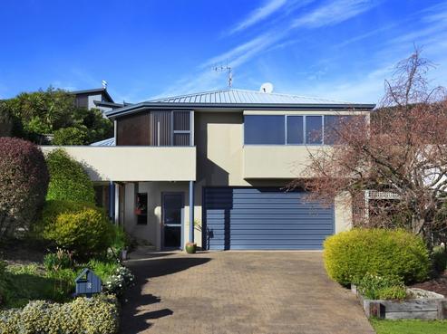 5 Aston Place, Richmond