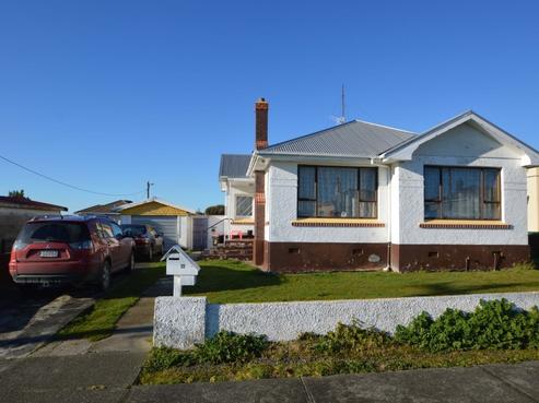 22 Henderson Street, Bluff