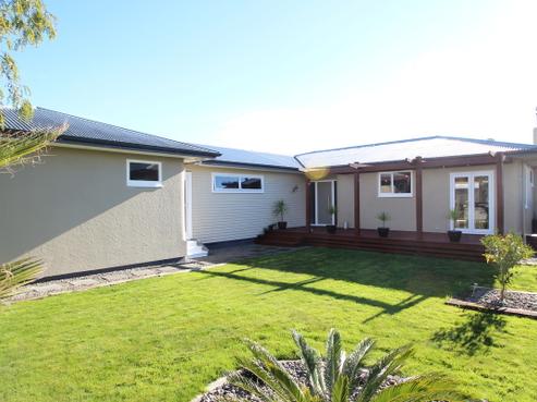 16 Hinton Road, Taradale