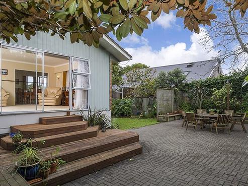 6 Galvan Avenue, Sunnyhills