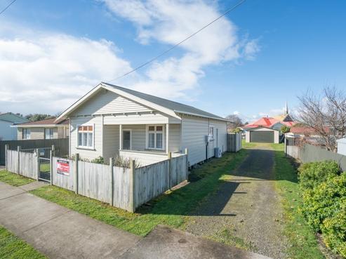 4 Bath Street, Eltham