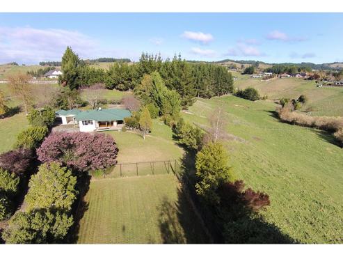 233 Redwood Valley Road, Redwood Valley