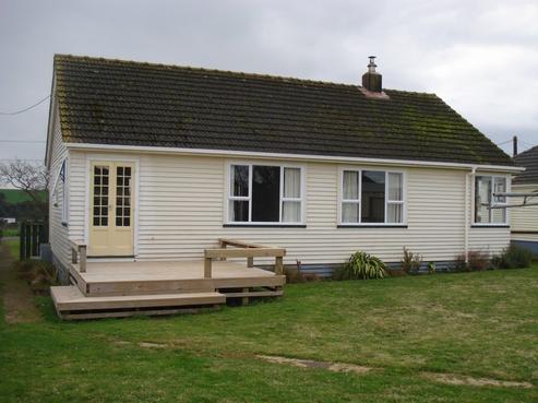 16 Railway Street, Eltham
