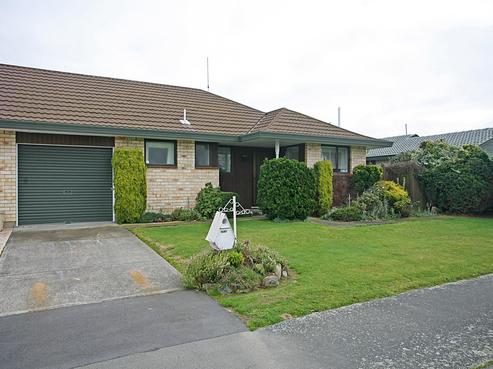 2/1 Iona Place, Sockburn