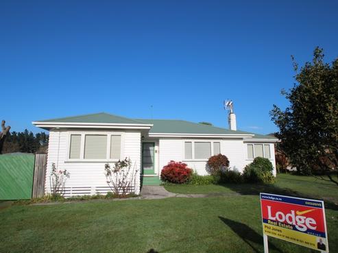 56 Montgomery Crescent, Bader