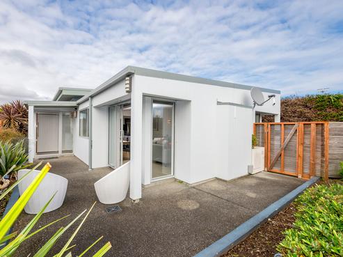 6A Whitmore Grove, Waikanae Beach