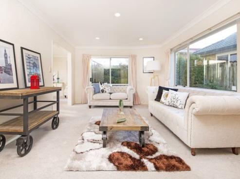 2/24 Penruddocke Road, Half Moon Bay