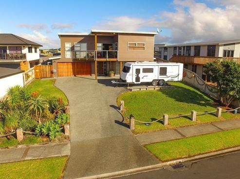 18 Ata-mahina Way, Ruakaka