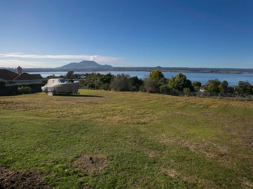 16 Mapara Road, Acacia Bay