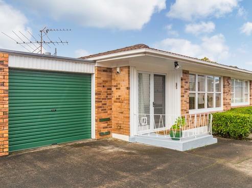 2/44 Tawhiri Road, One Tree Hill