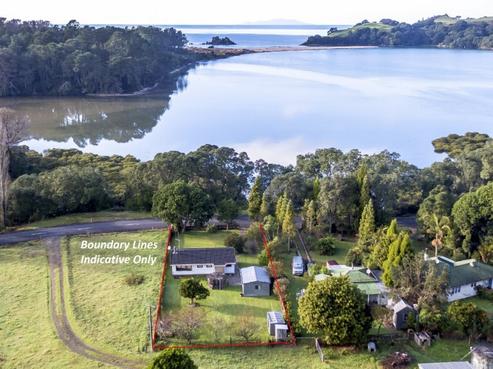 405 Opoutere Road, Opoutere