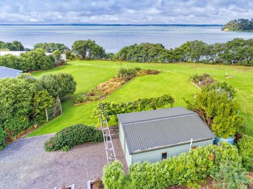 8 Tainui Road, Awhitu