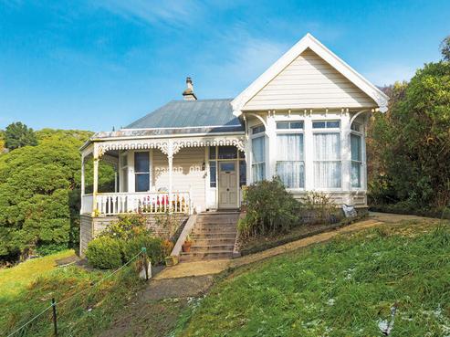 6 Coombe Hay Terrace, Careys Bay