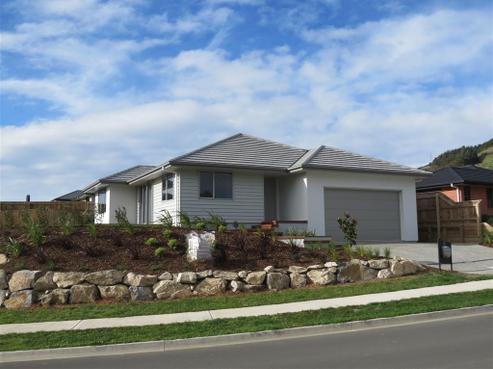 5 Pine Crest Drive, Richmond