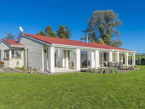 2196 Hunua Road, Hunua