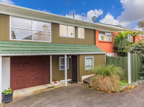 2/33 Tawhiri Road, One Tree Hill