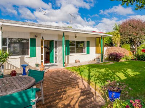 20B Oriwa Street, Waikanae