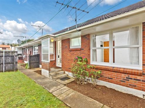 2/17 Saltburn Road, Milford