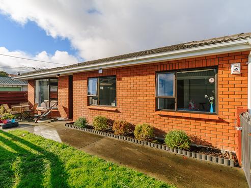 2/42 Bauchop Road, Waterloo