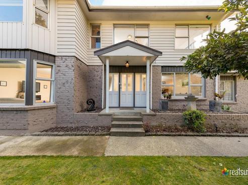 44 Saint Ronans Avenue, Waterloo
