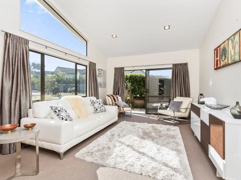 16 Basin Place, Pukekohe
