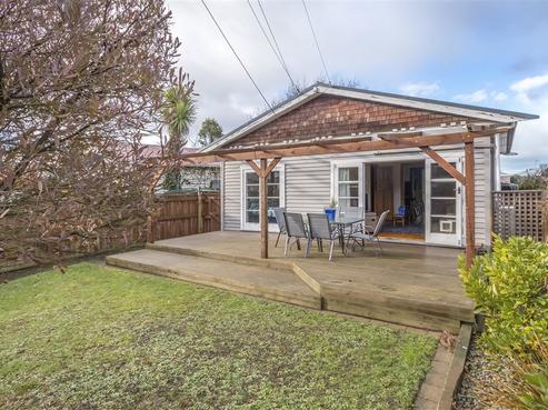 26 Allard Street, Edgeware