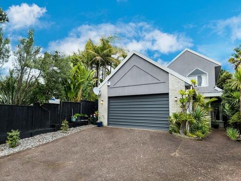 13B Perendale Close, Somerville