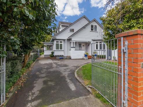 22 Matai Street, Woburn