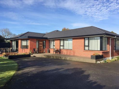 11 Lewis Street, Gladstone