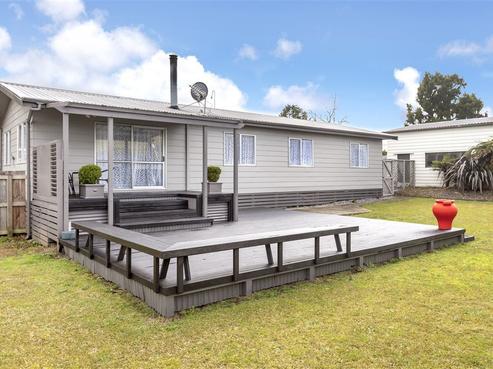 9 Washington Square, Paeroa