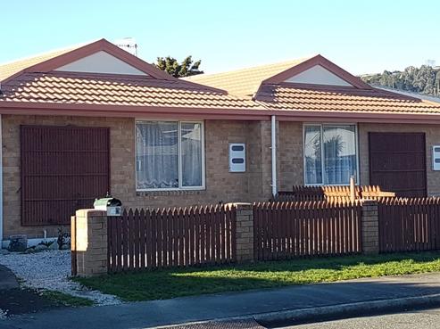 2/114 Parkers Road, Tahunanui