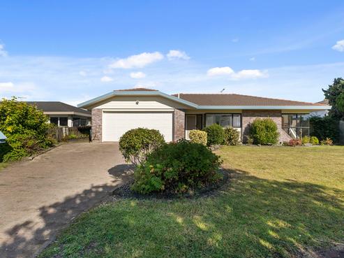 9 Crampton Court, Orewa