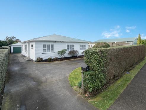 84 Reid Avenue, Hawera