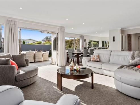132 Valley Road, Mount Maunganui