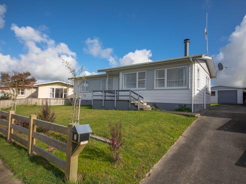 8 Dewe Avenue, Feilding