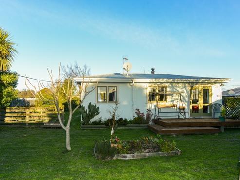 919C Nelson Street North, Mahora