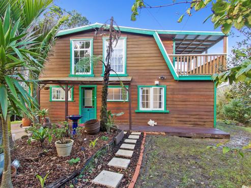 624 Huia Road, Parau