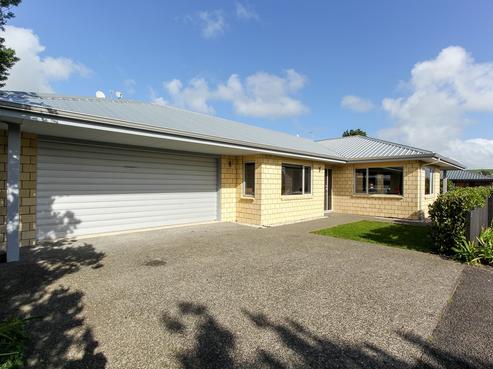 455 Devon Street West, Lynmouth