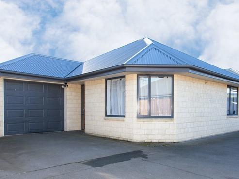 26B Sawyers Arms Road, Northcote