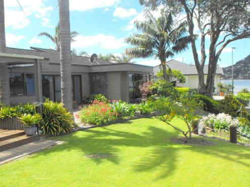 9 Wharf Road, Tairua