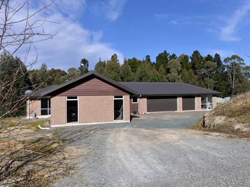 107 Redvale Road, Redwood Valley